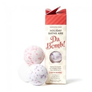 PERFECTLY POSH Bath Bomb Holiday Gift Set Vanilla Mint Sugar Plum Ball of Butter